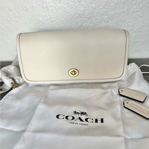 Coach Dinky Cream Leather bag